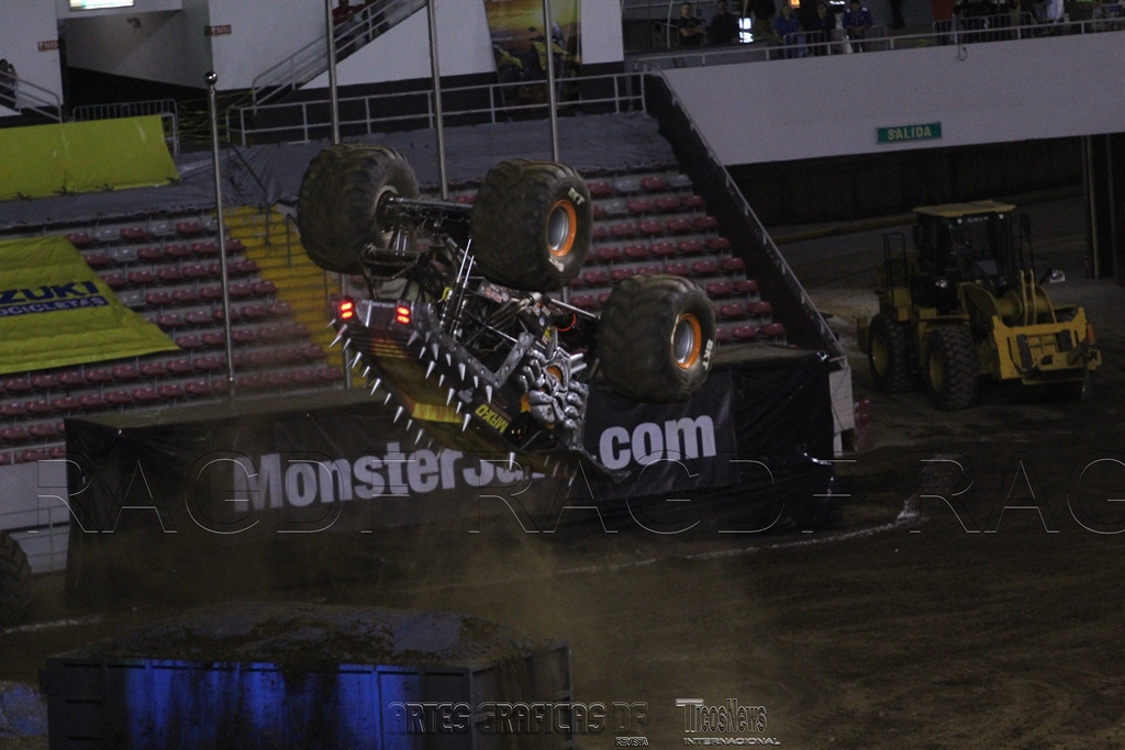MAX D TRUCK
