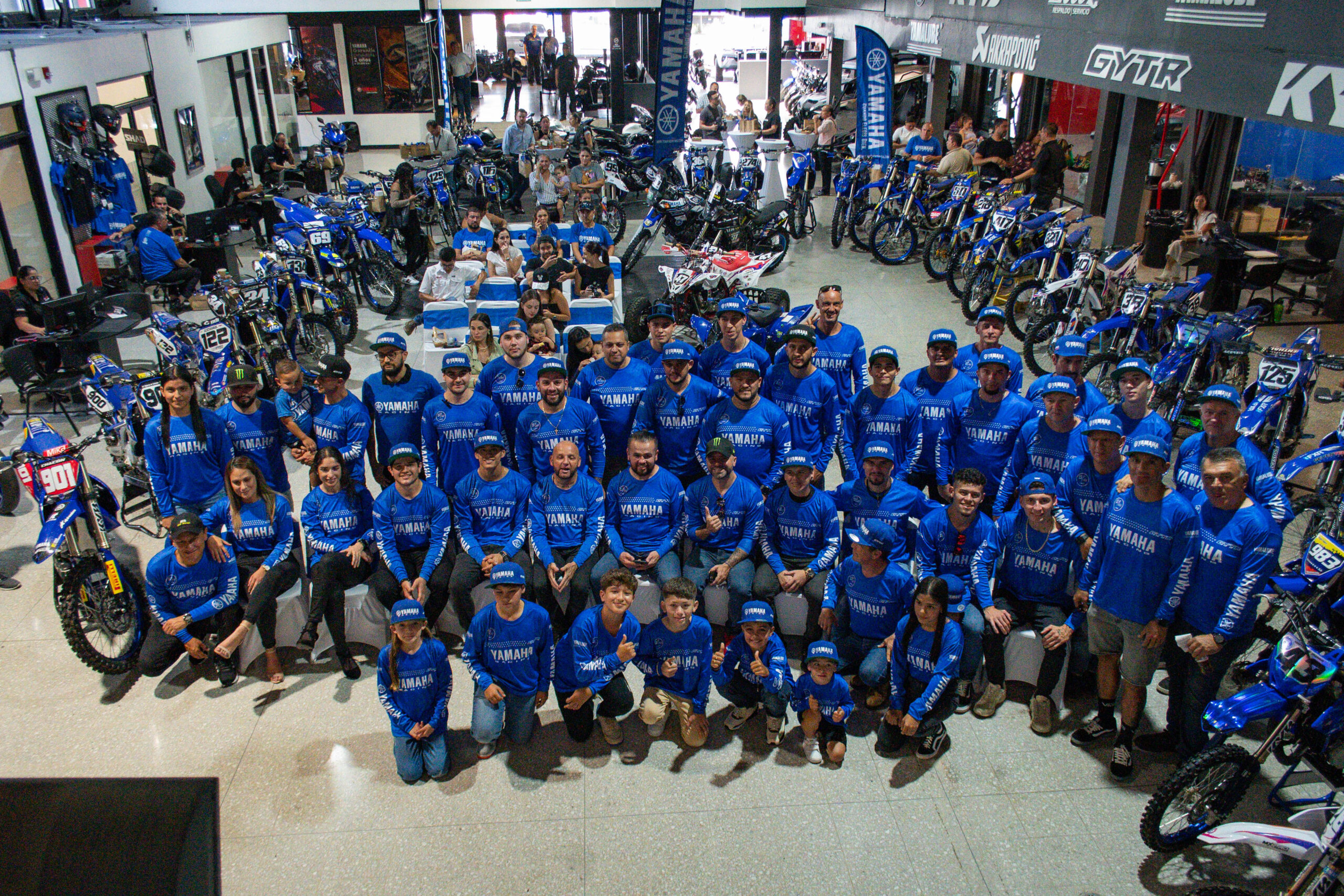 TEAM BLUCRU 2024