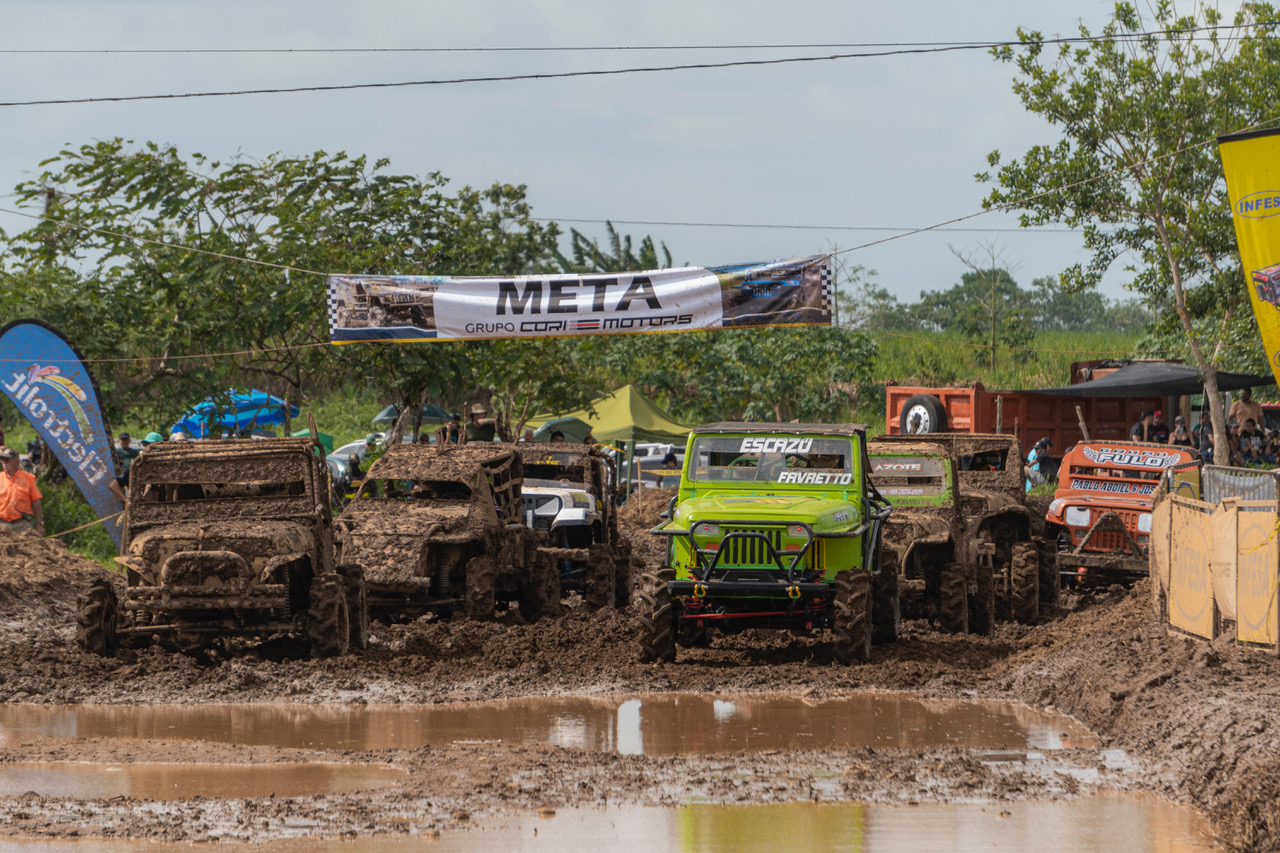 AUTOCROSS