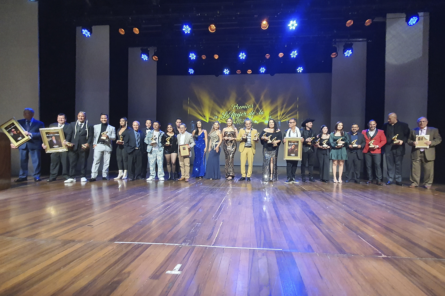 Premios Lo Mejor