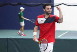 TENIS